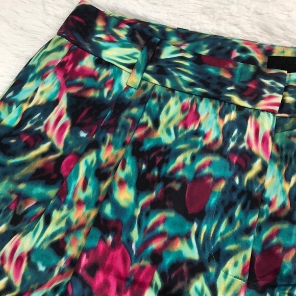 NWT J.Crew Collection Watercolor 100% Silk Shorts green sz 6 - Picture 8 of 9